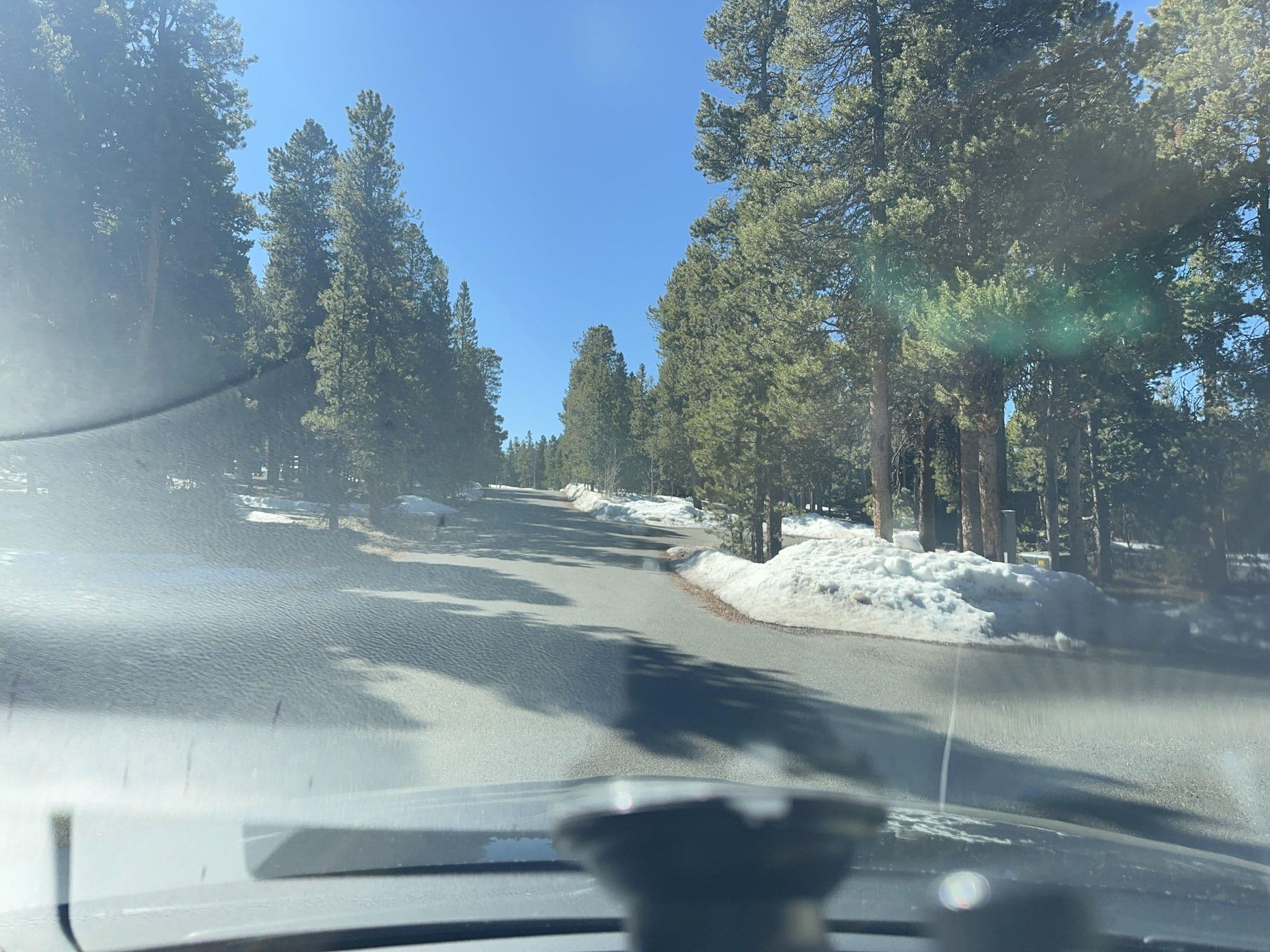 Street view near Reverend's Ridge Campground, Coal Creek — © quickness805 (CC BY-SA · Mapillary)