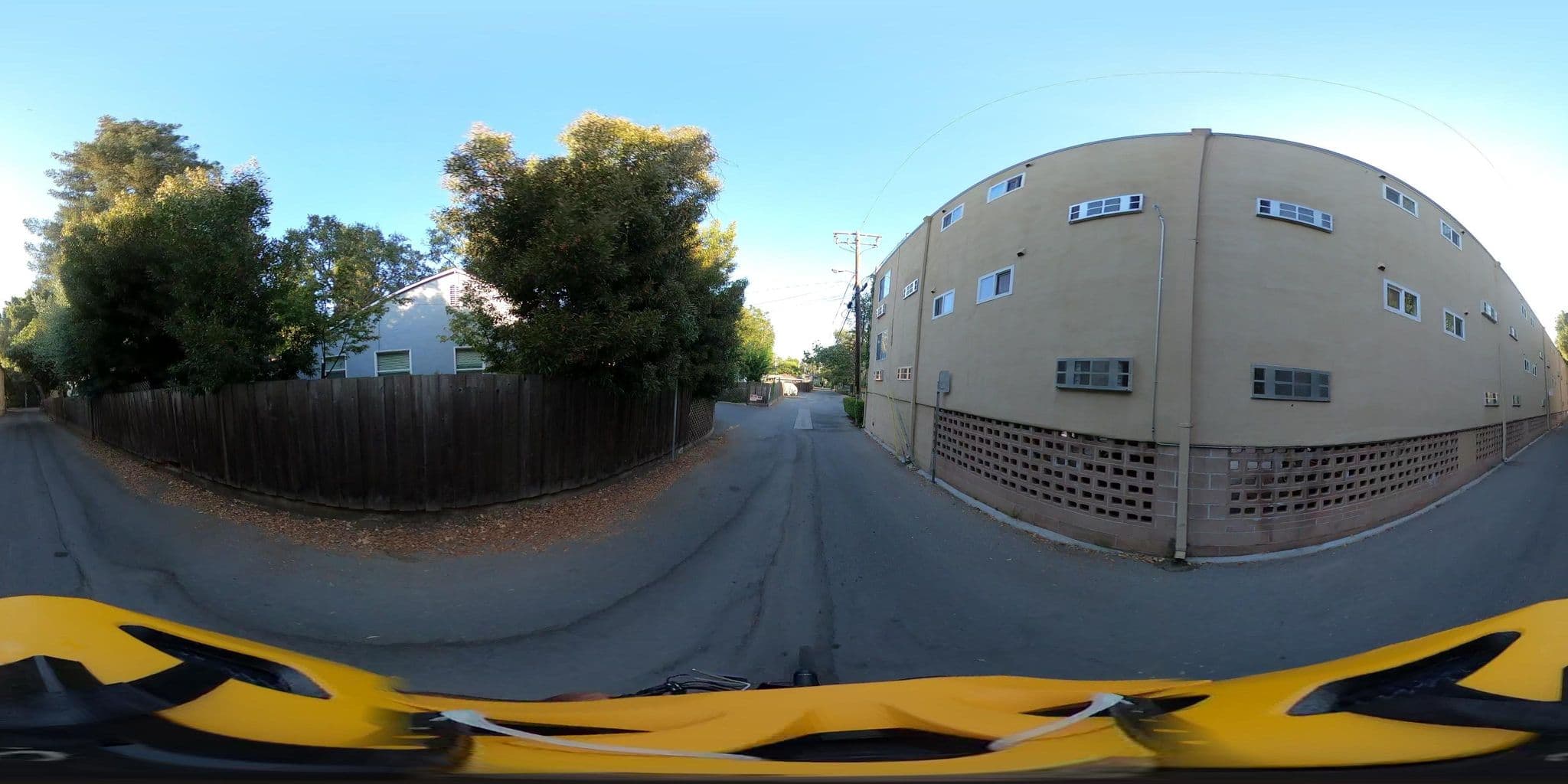 Street view near Best Western, Menlo Park — © pixelpete (CC BY-SA · Mapillary)