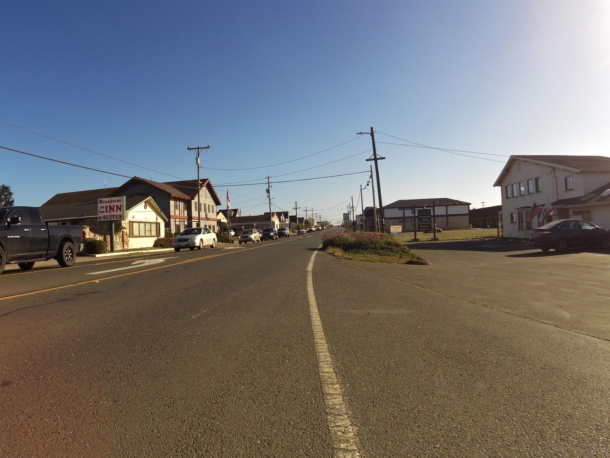 Street view near Oceanside Inn and Suites, Brooktrails — © andrewsnow (CC BY-SA · Mapillary)