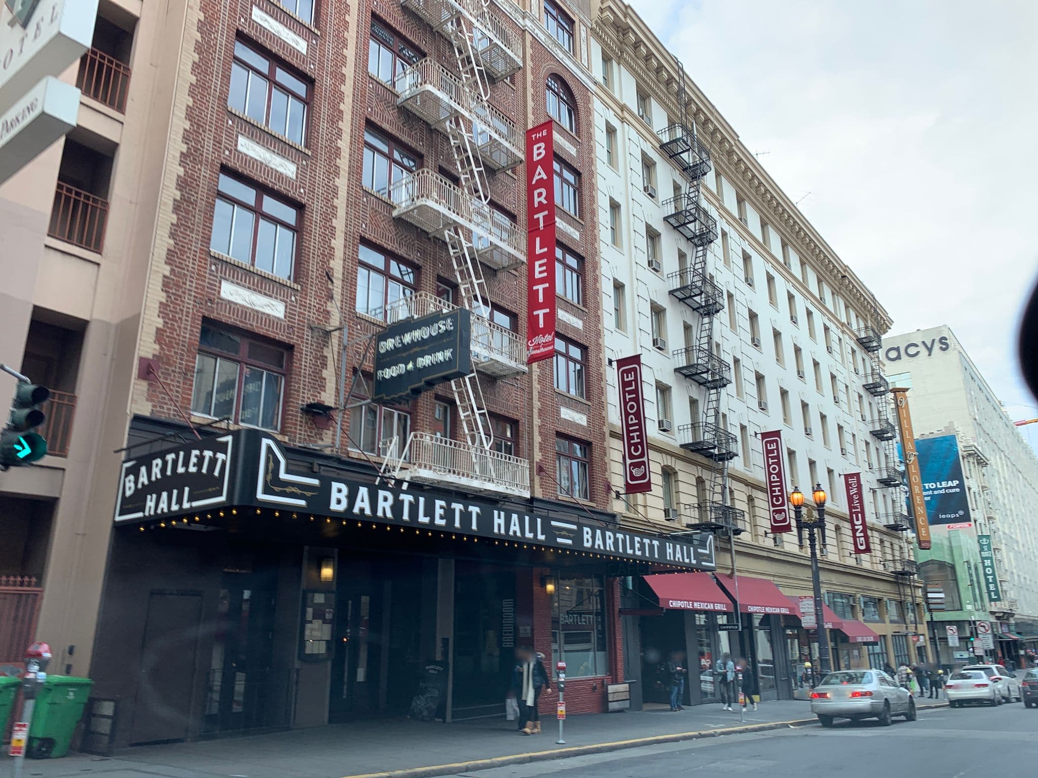 Street view near The Handlery Union Square Hotel, Chinatown