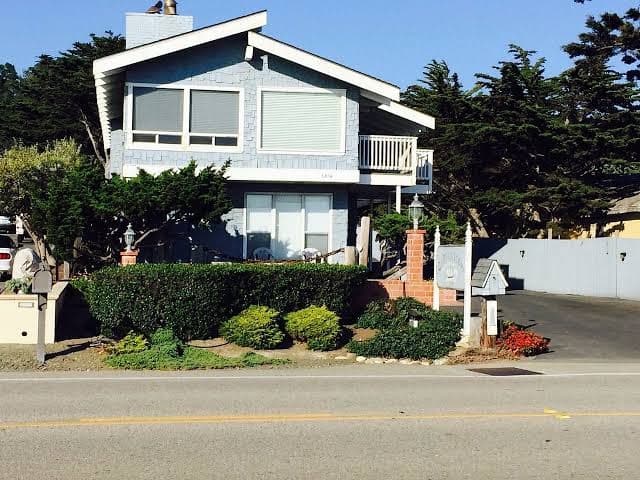 Captain's Cove Country Inn, Hotel in Cambria