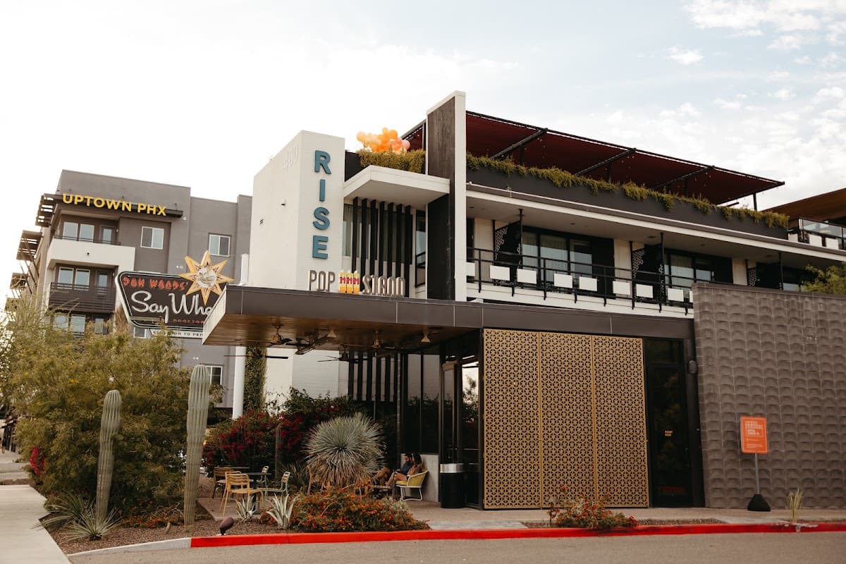 Rise Uptown Hotel, Hotel in Encanto