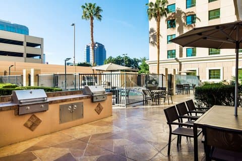 Residence Inn Las Vegas Hughes Center, Hotel in Paradise