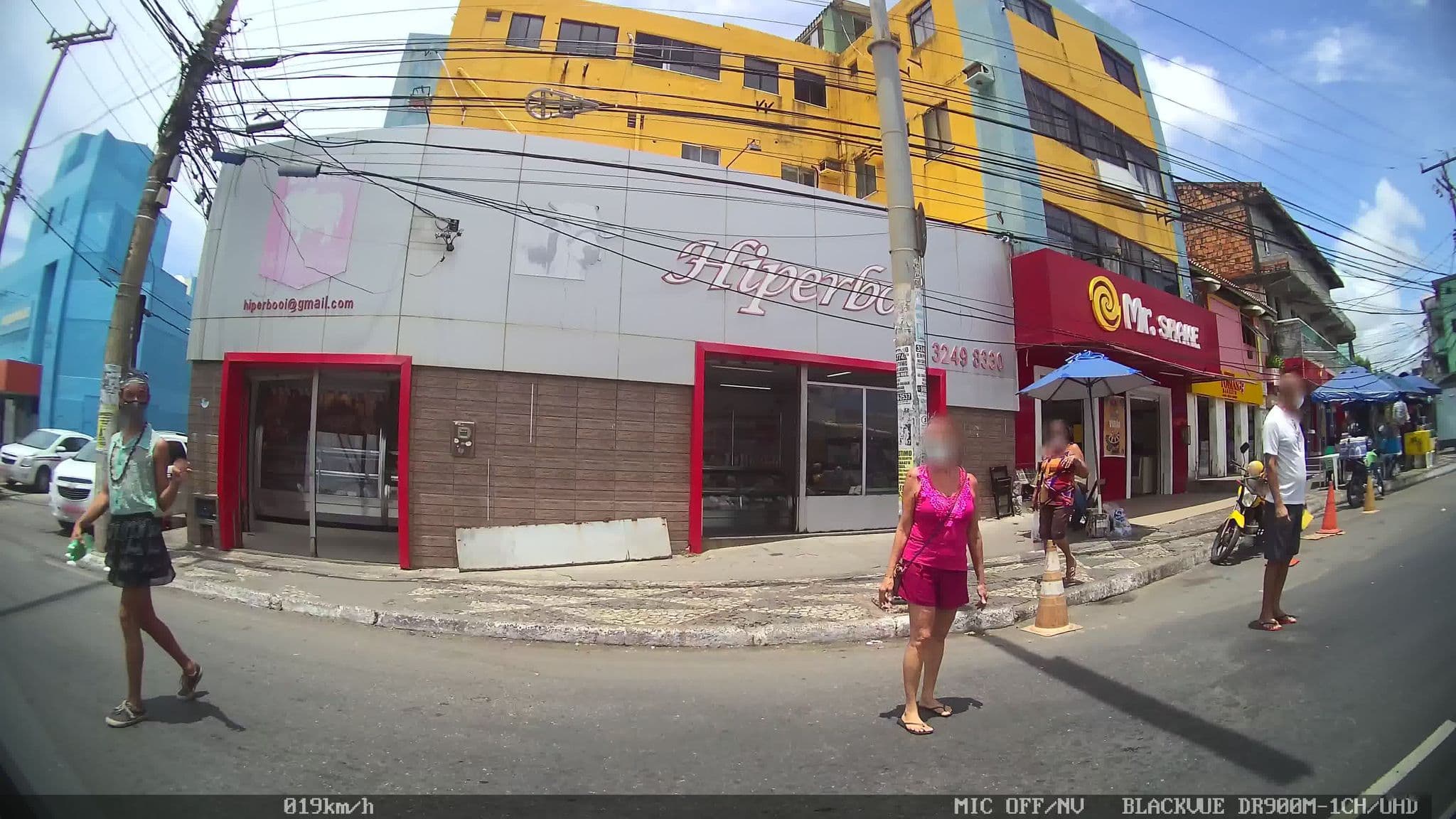 Street view near Hotel Pousada Campo Grande, Lauro de Freitas — © kaart_2 (CC BY-SA · Mapillary)