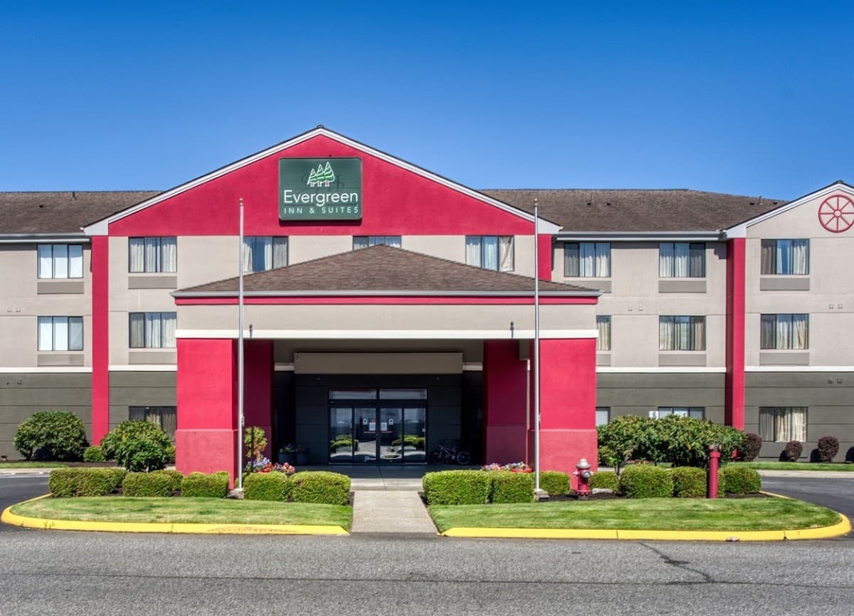 Evergreen Inn & Suites - Monroe, Hotel in Monroe North