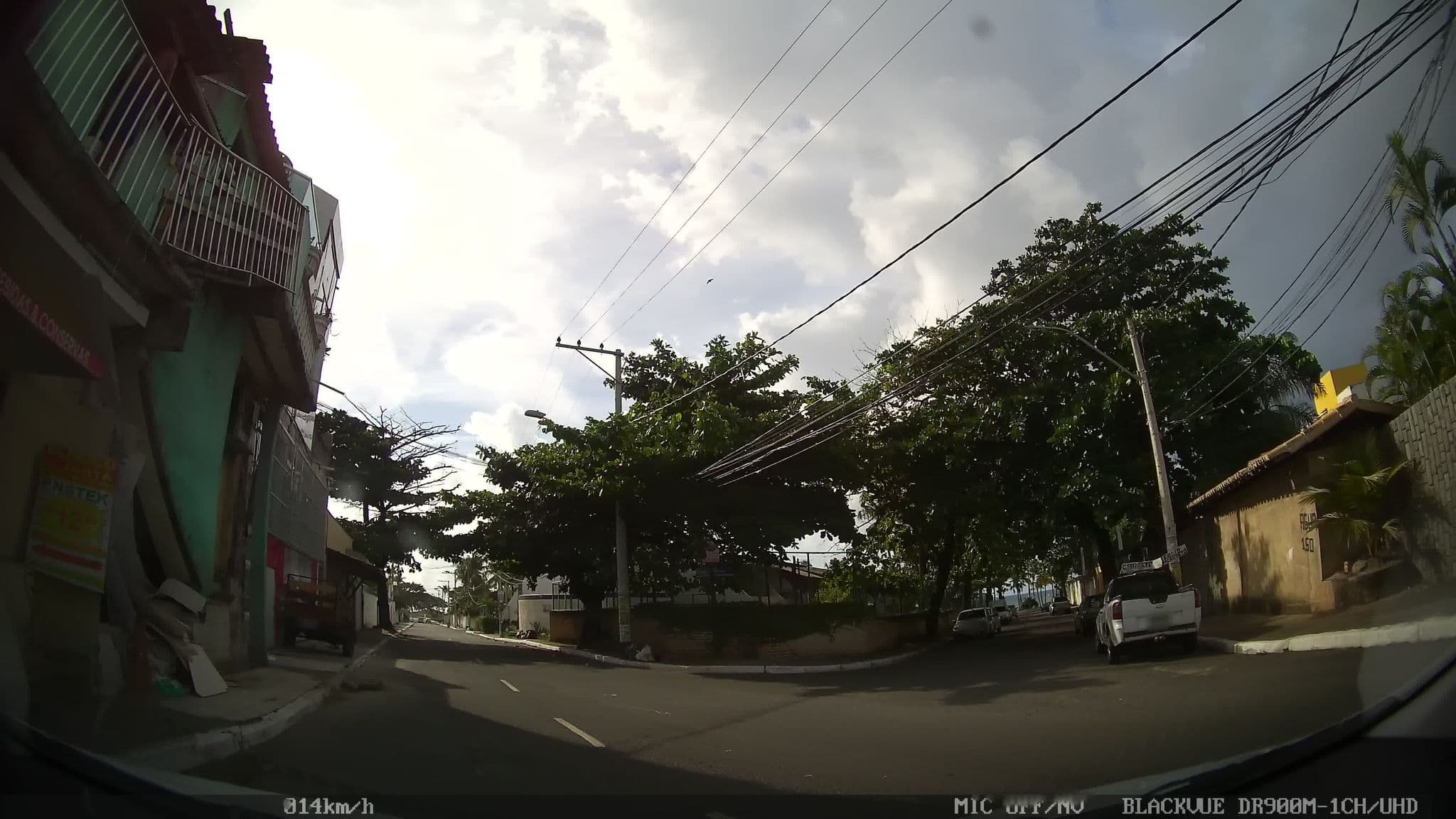 Street view near Hotel Pousada Encanto de Itapoan, Lauro de Freitas — © kaart_2 (CC BY-SA · Mapillary)