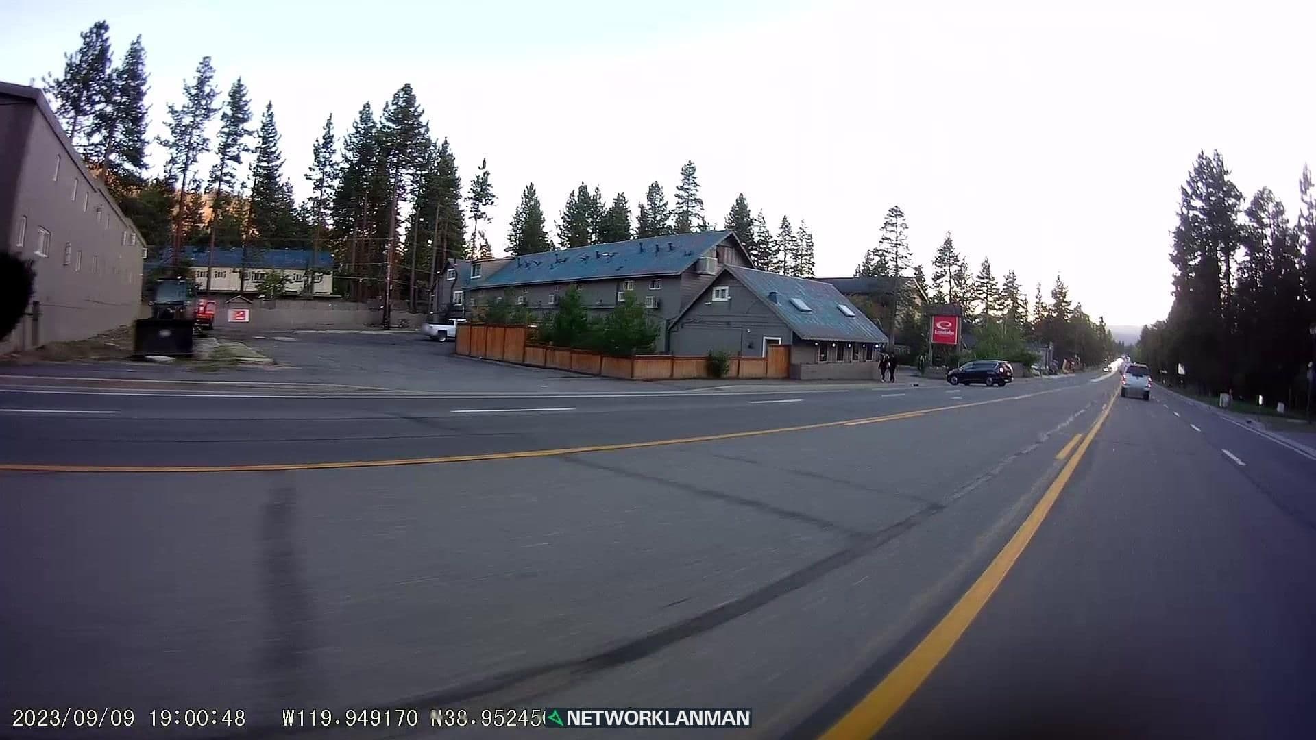 Street view near Midway Inn, South Lake Tahoe — © networklanman (CC BY-SA · Mapillary)