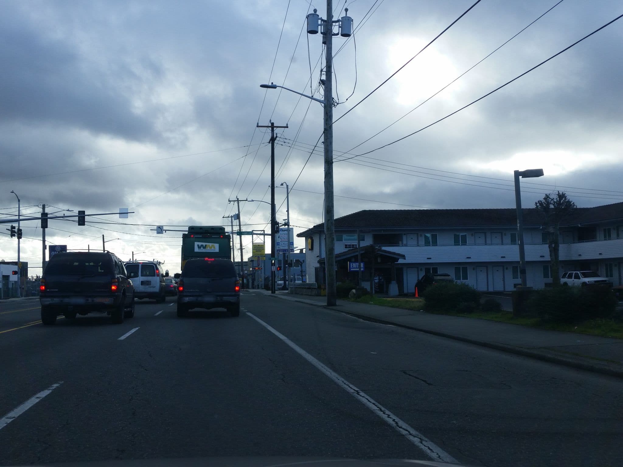 Street view near Crown Inn, Shoreline — © natfoot (CC BY-SA · Mapillary)