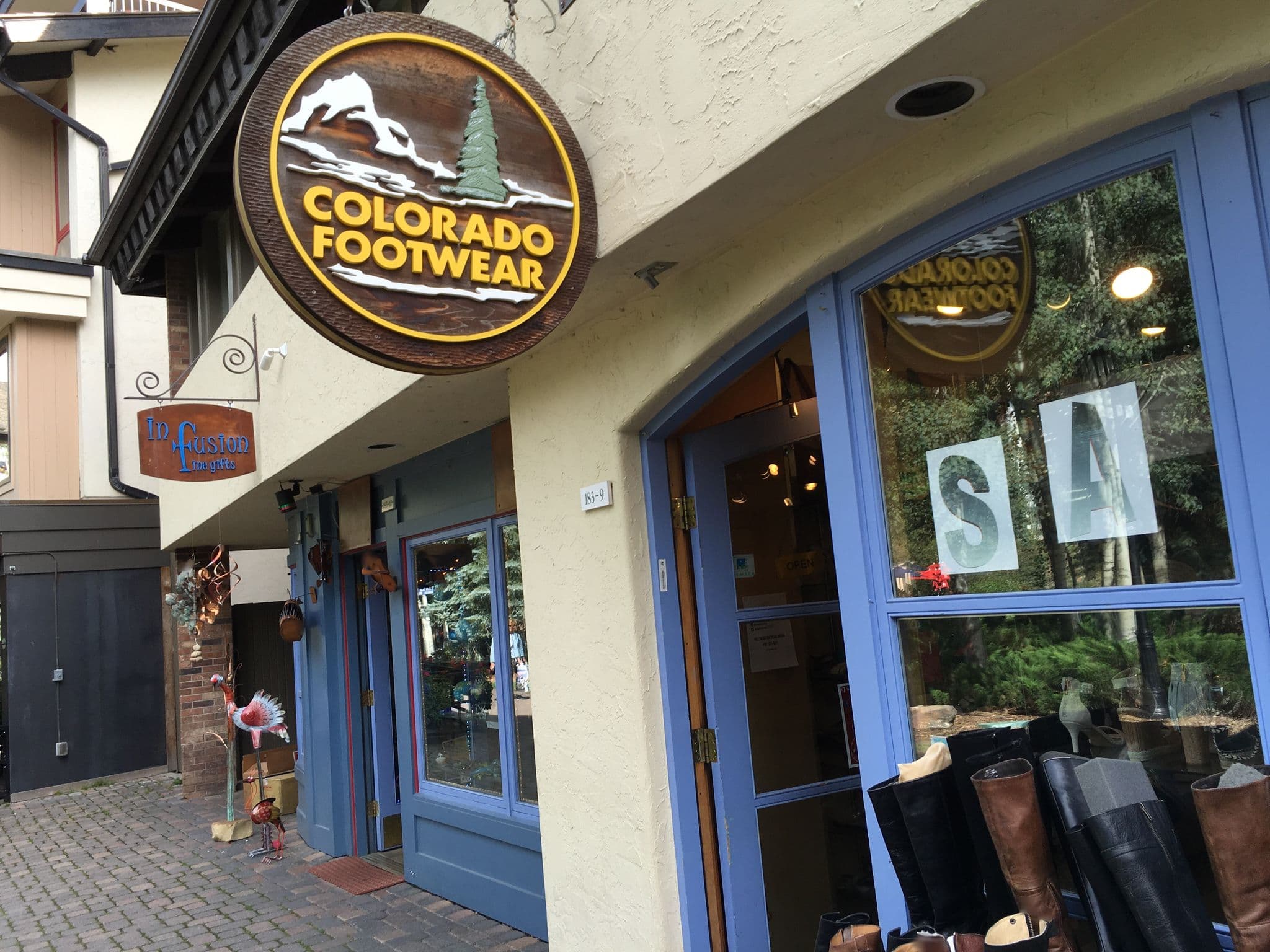 Street view near Sitzmark Lodge, Minturn — © talllguy (CC BY-SA · Mapillary)