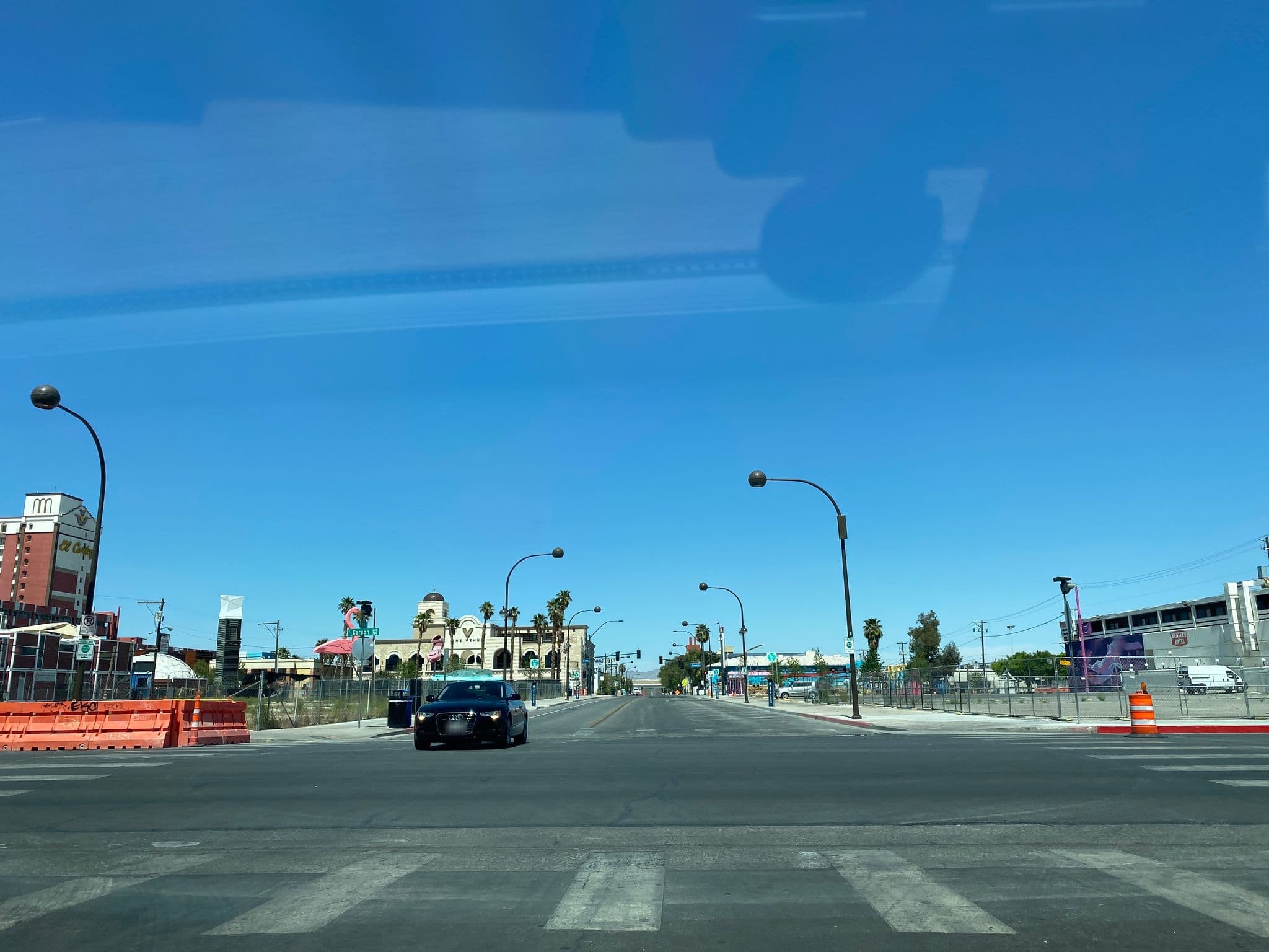 Street view near The Bargain Motel, Las Vegas — © matsayz (CC BY-SA · Mapillary)