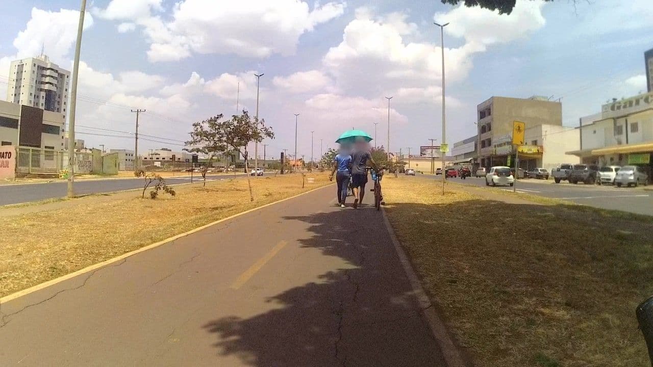 Street view near Golden Park Hotel, Samambaia — © yuriebc (CC BY-SA · Mapillary)