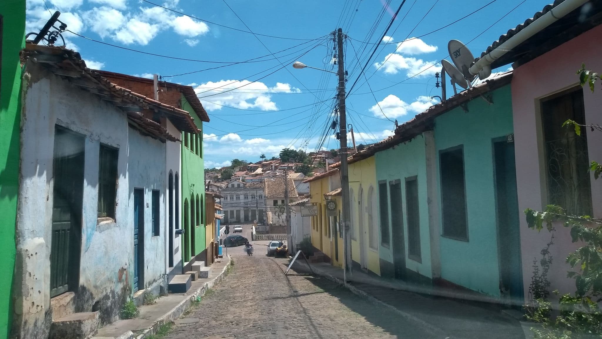 Street view near Pousada Águas Claras, Lençóis — © wille (CC BY-SA · Mapillary)