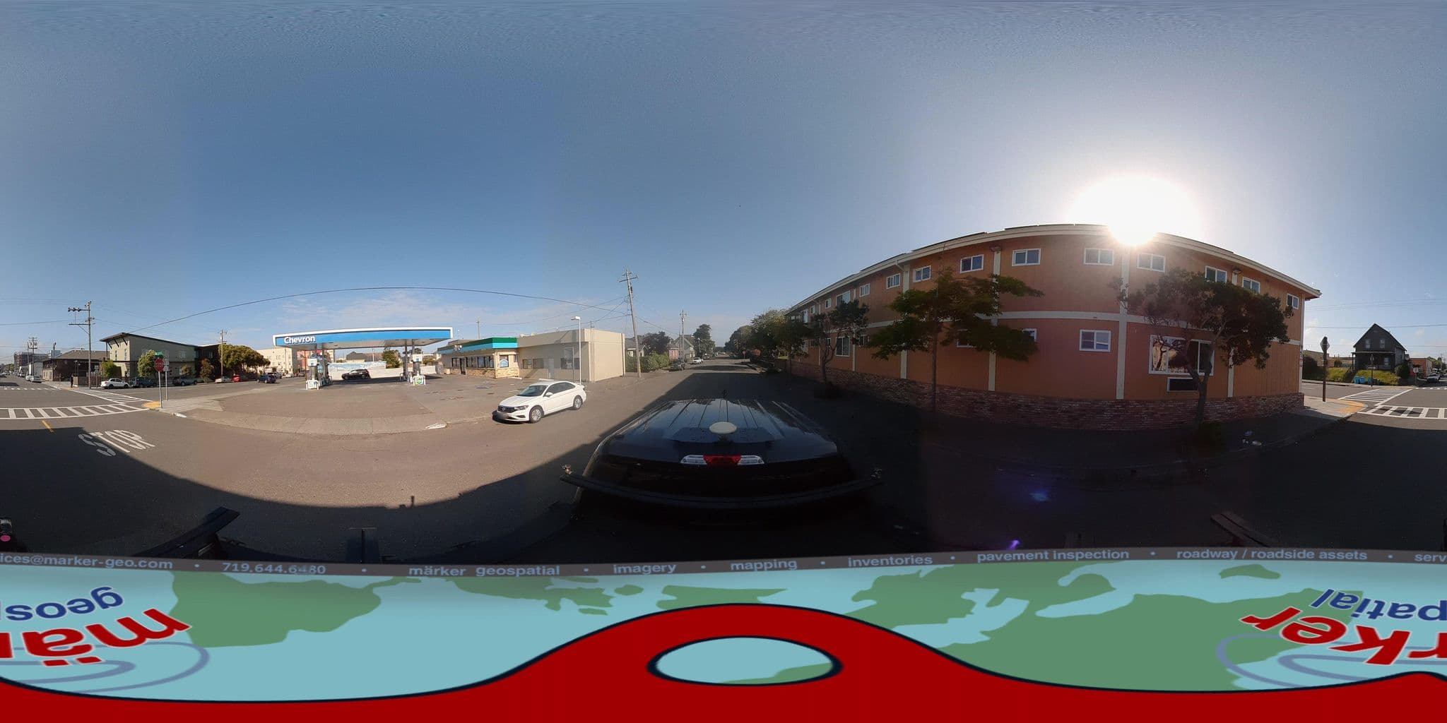 Street view near Quality Inn, Eureka — © marker_geo1 (CC BY-SA · Mapillary)