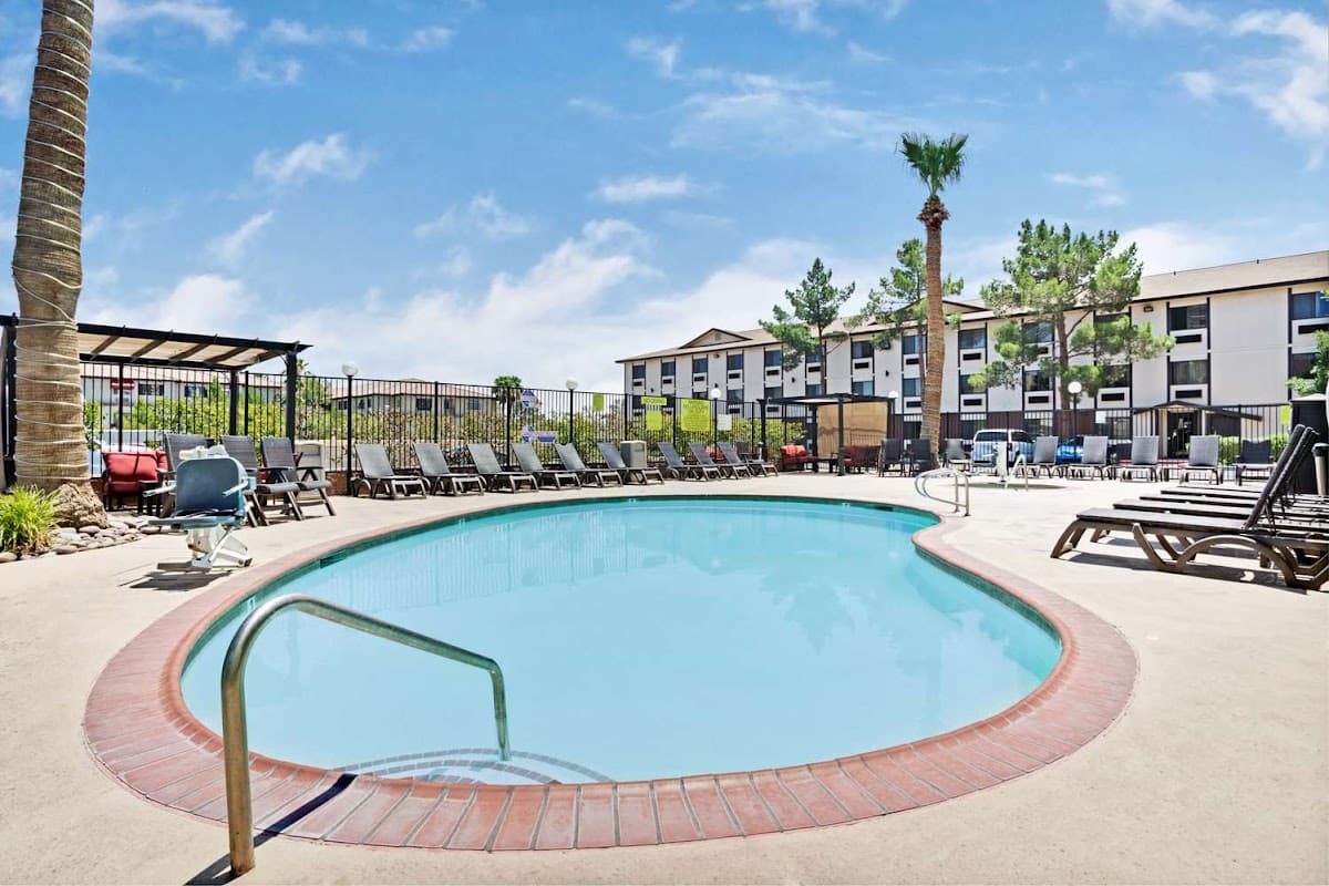 Ellis Island Hotel, Motel in Paradise