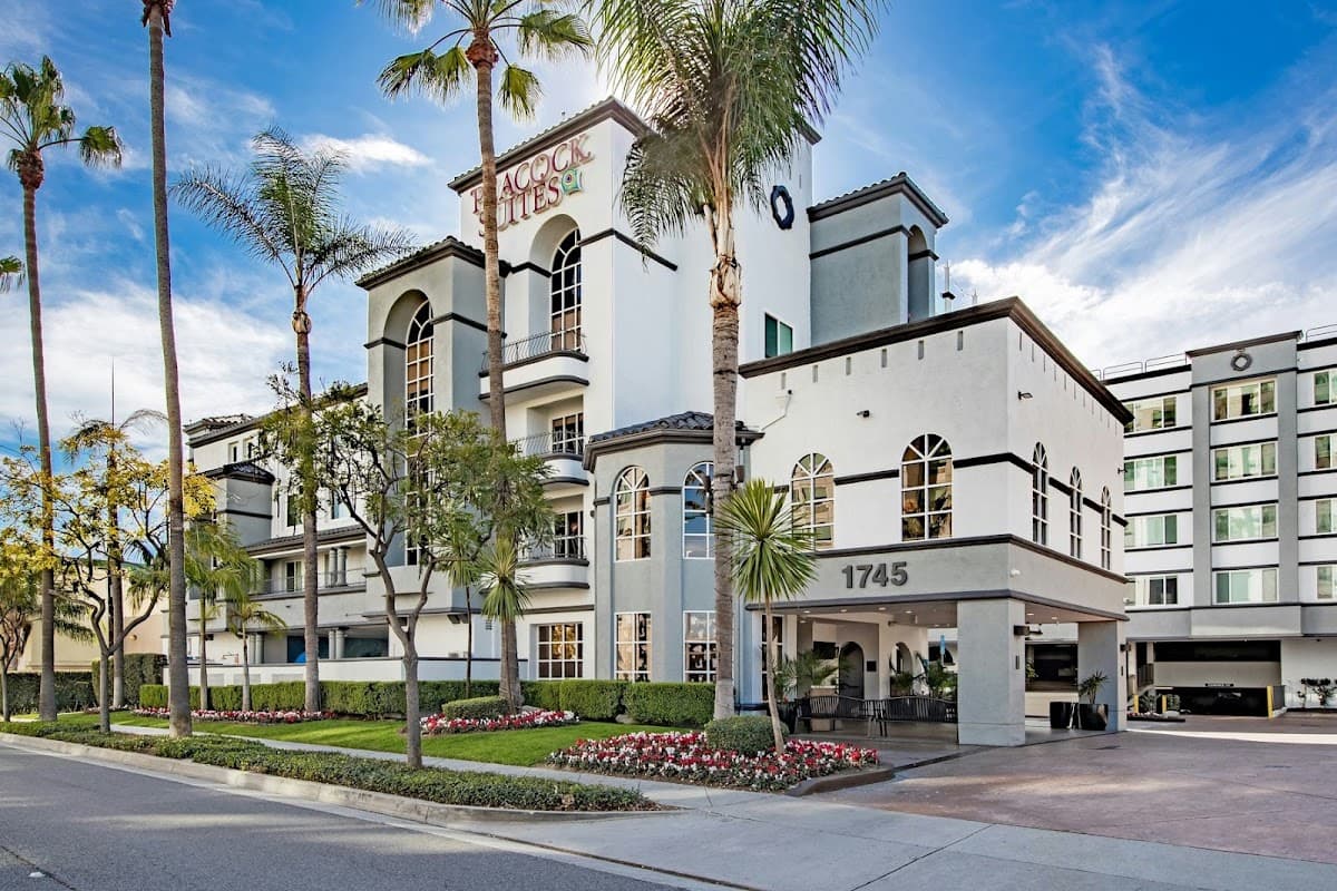 Peacock Suites, Hotel in Anaheim