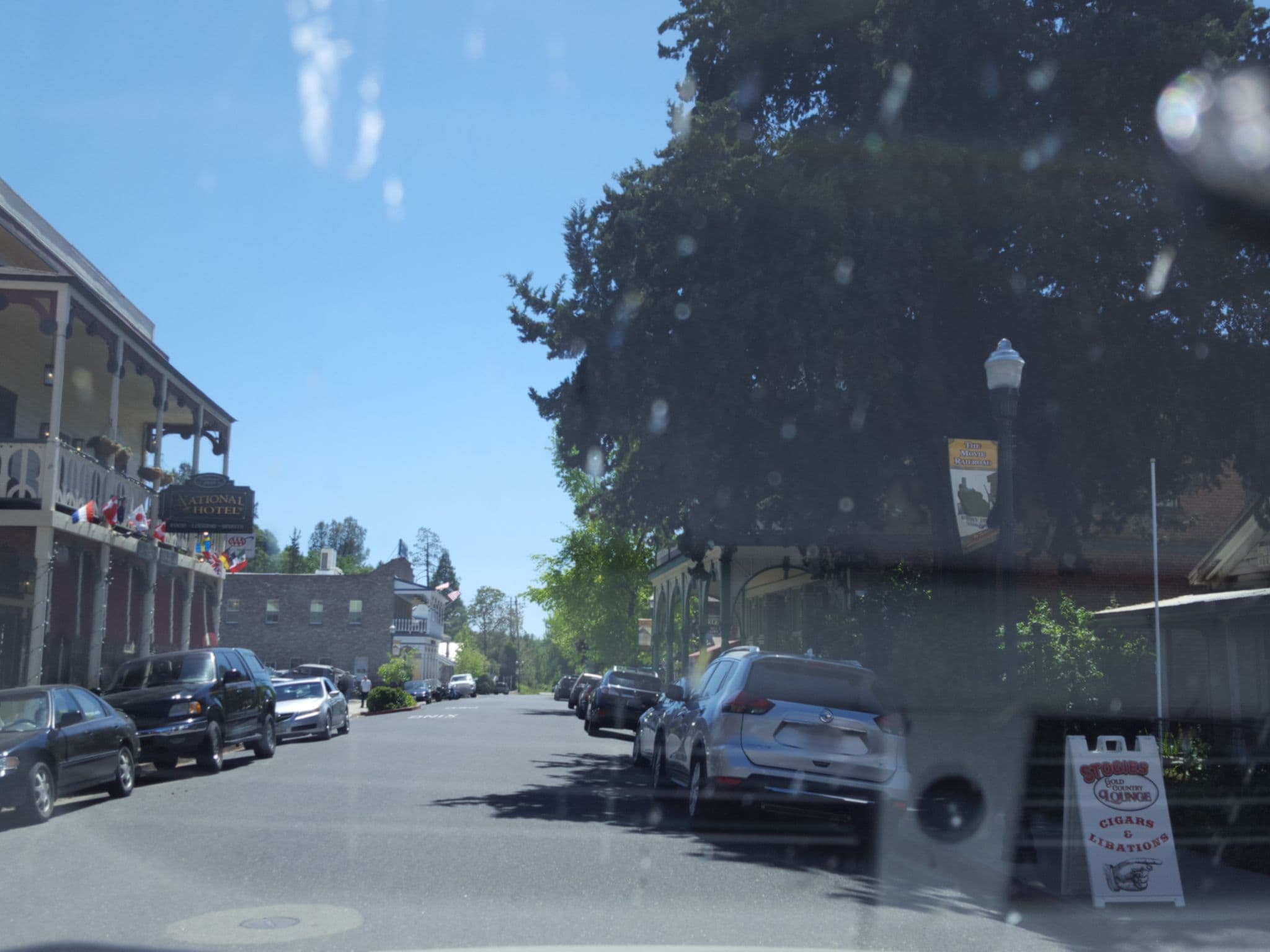 Street view near National Hotel, Sonora — © nmixter (CC BY-SA · Mapillary)