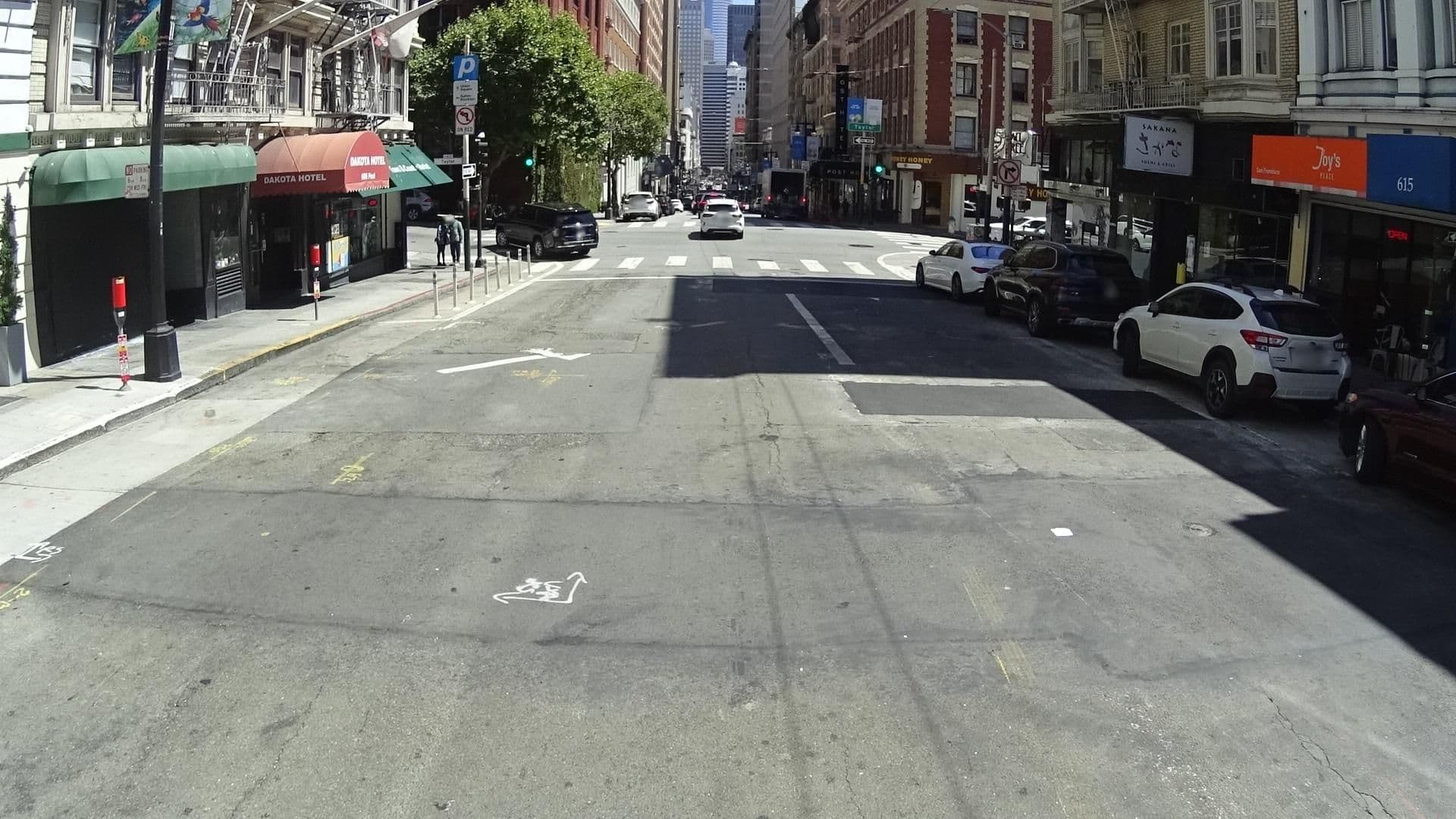 Street view near Taylor Hotel San Francisco, Chinatown