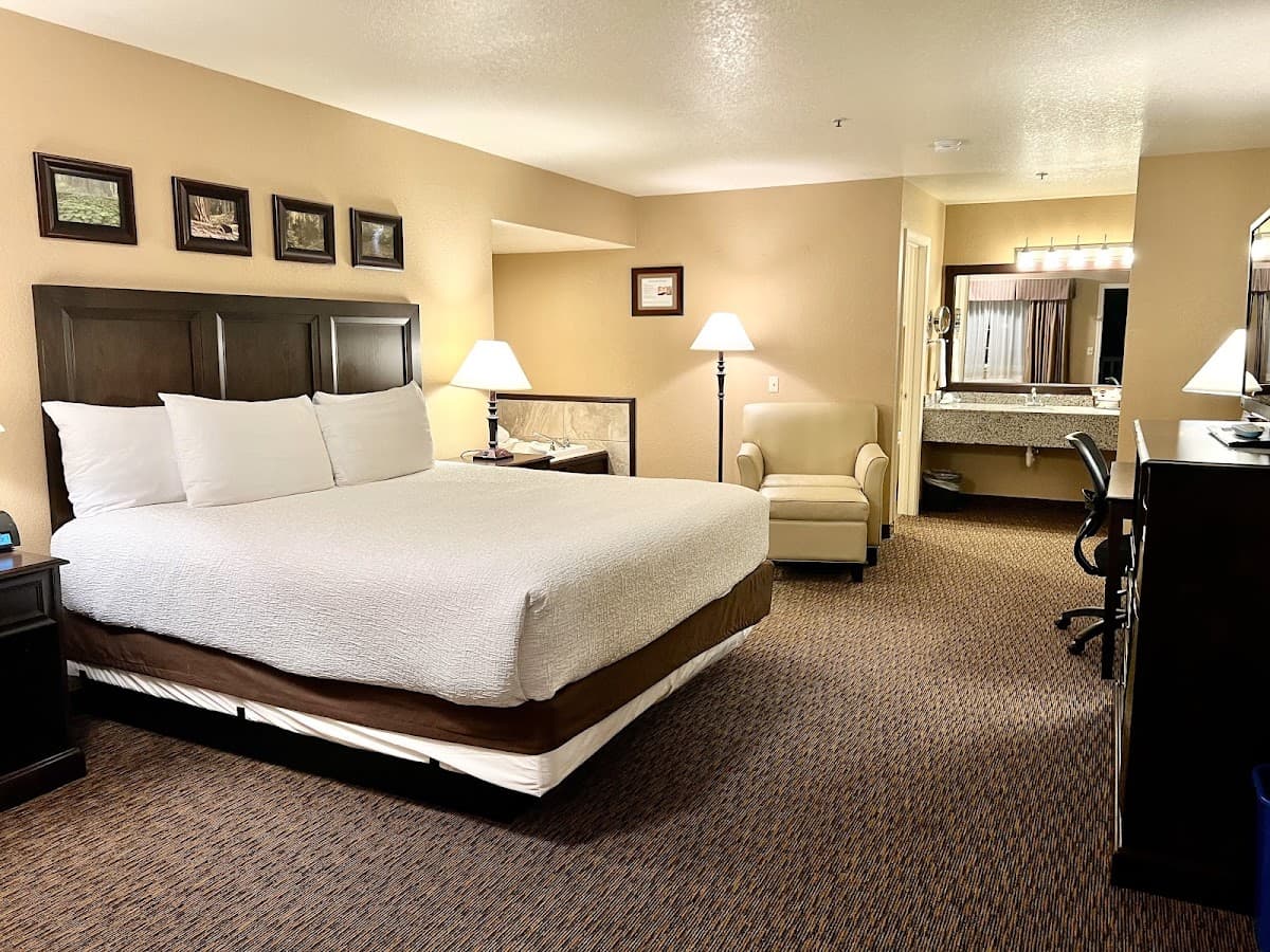 Best Western Country Inn, Motel in Fortuna