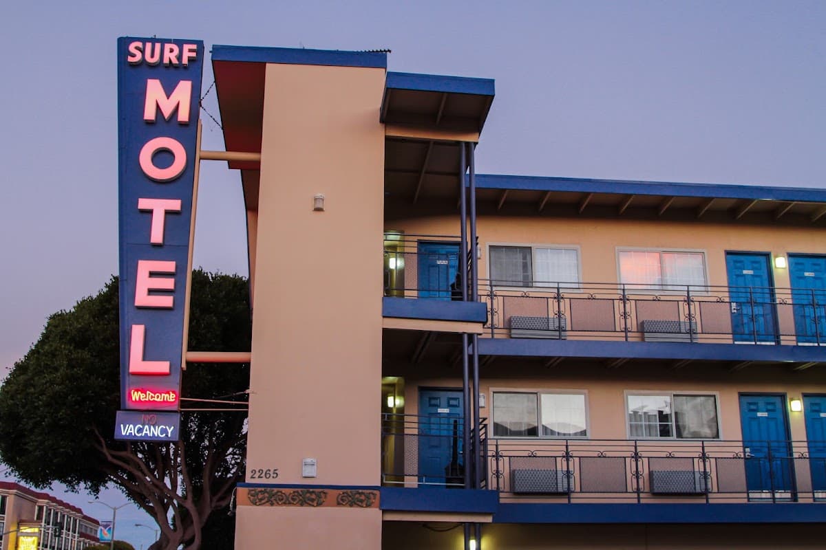 Surf Motel, Motel in Chinatown