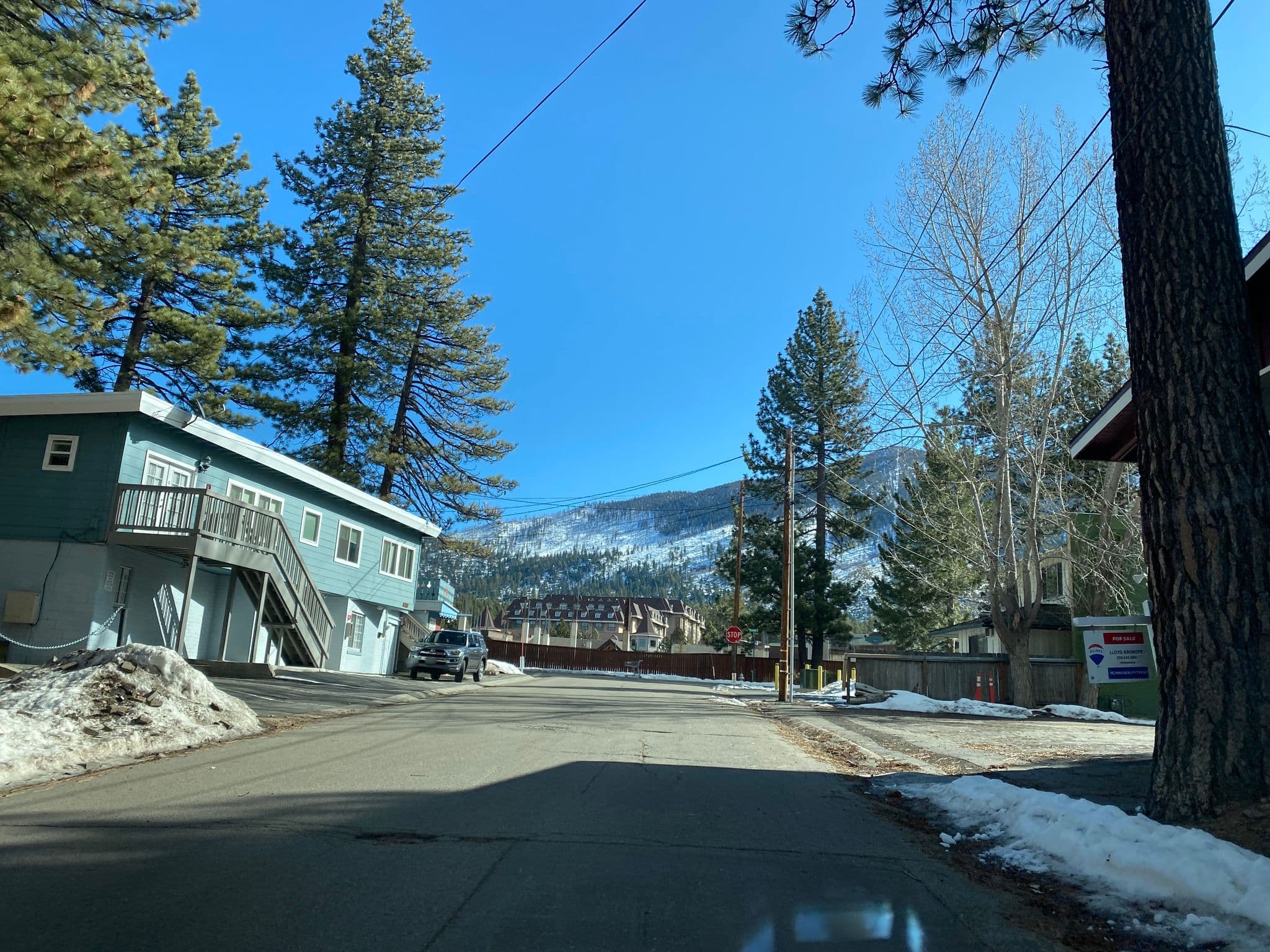 Street view near Tahoe Adventure Lodge, Kingsbury — © brian7760 (CC BY-SA · Mapillary)