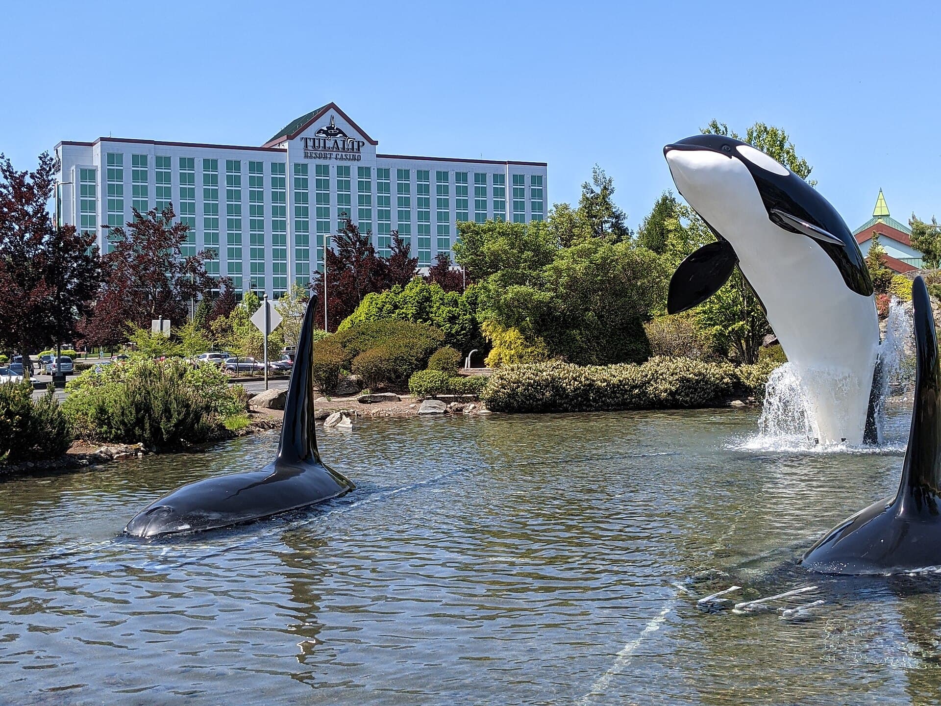 Tulalip Resort (via Wikimedia Commons, CC0)