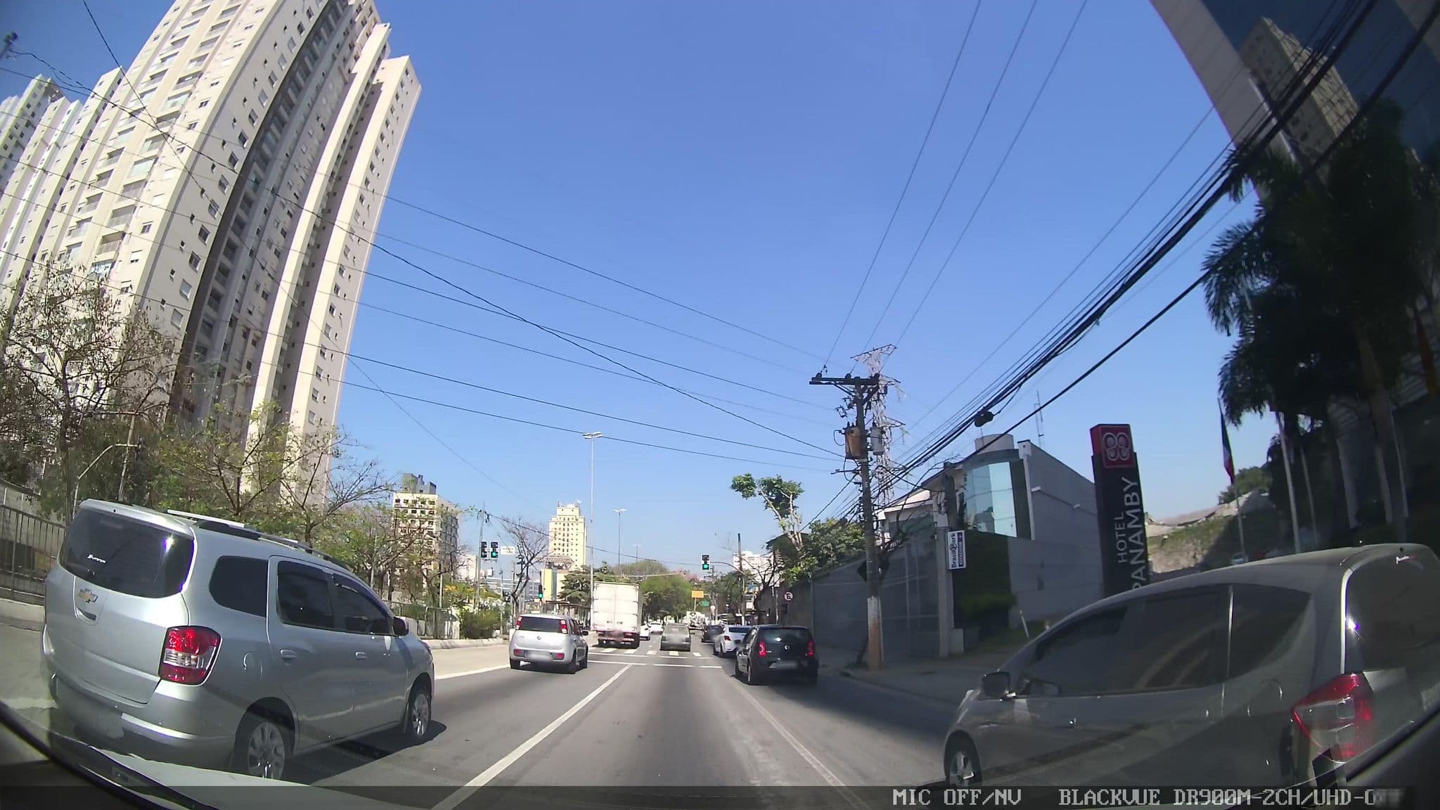 Street view near Hotel Panamby São Paulo, Barra Funda — © marciosampaio (CC BY-SA · Mapillary)