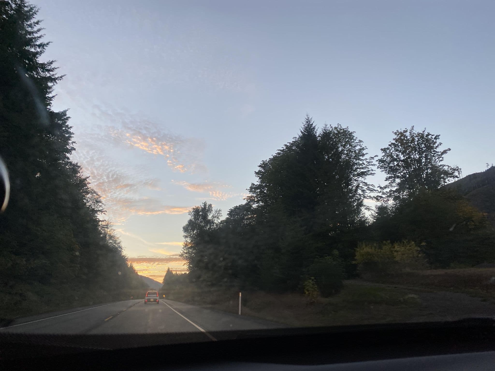 Street view near Emerald Valley Inn, Port Angeles — © cmiles (CC BY-SA · Mapillary)