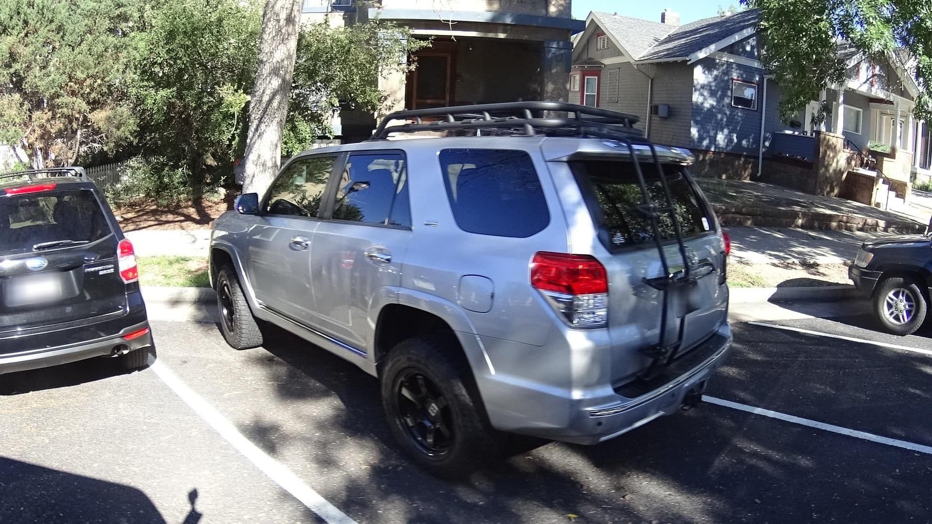 Street view near Crescent Lily Inn, Colorado Springs — © marker_geo (CC BY-SA · Mapillary)