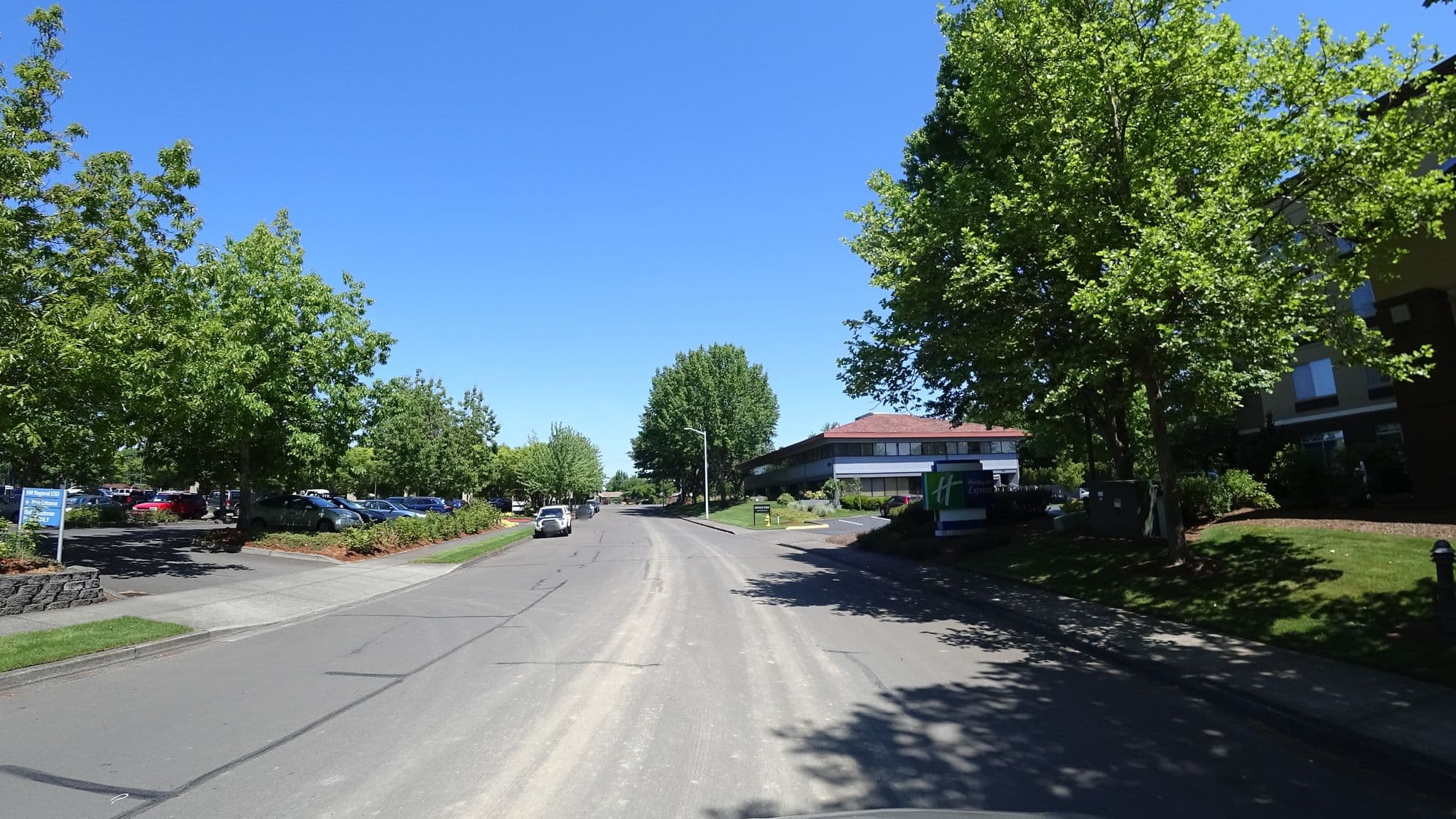 Street view near Holiday Inn Express, Rockcreek — © mly_pdx03 (CC BY-SA · Mapillary)