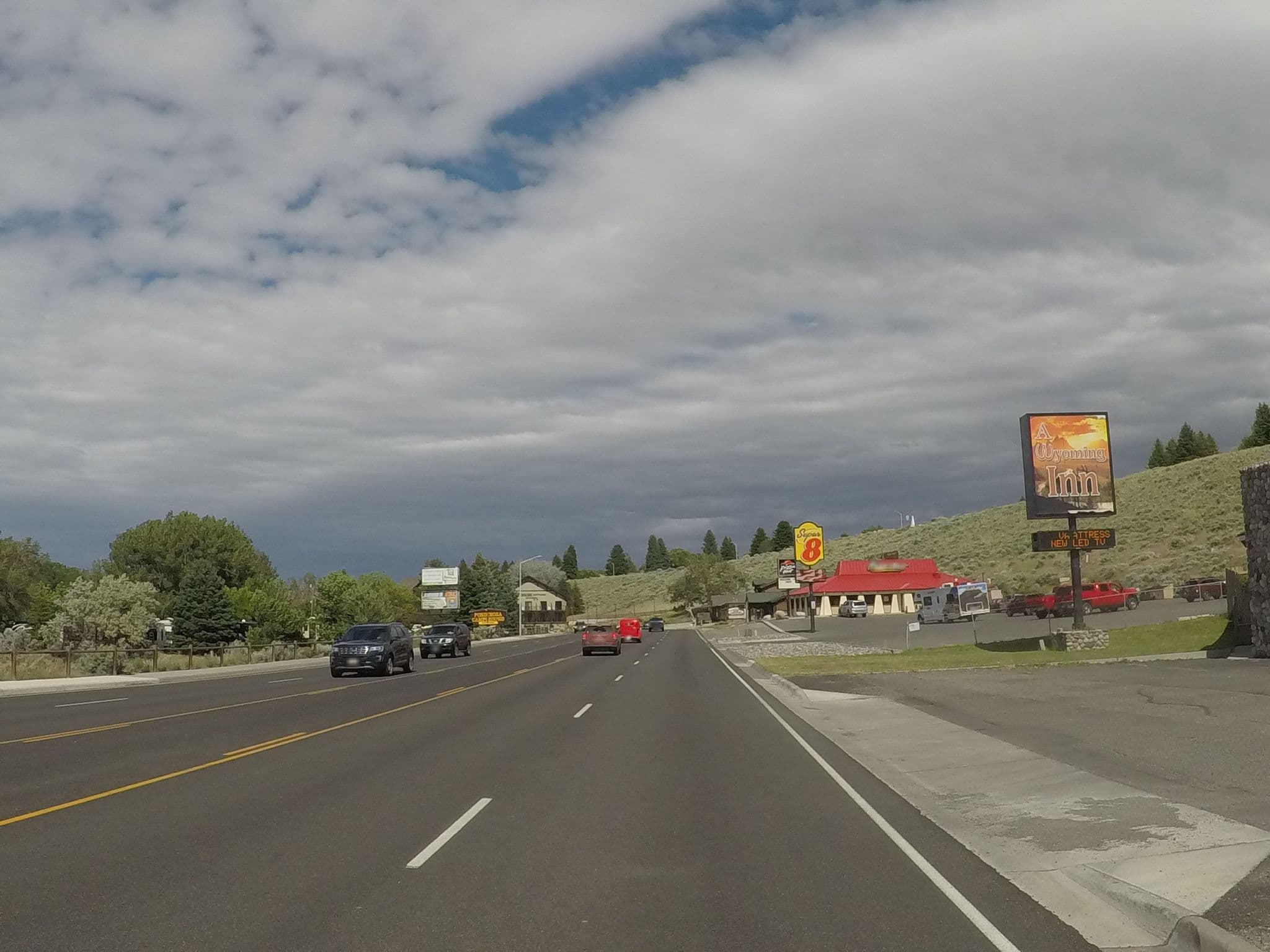 Street view near A Wyoming Inn, Cody — © chrisbeddow (CC BY-SA · Mapillary)
