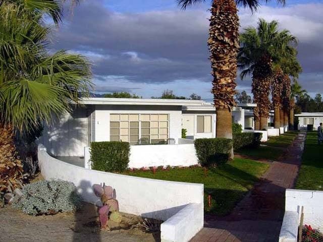 Stanlunds Inn & Suites, Motel in Borrego Springs
