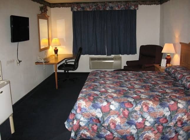 Glacier Gateway Plaza, Hotel in Cut Bank