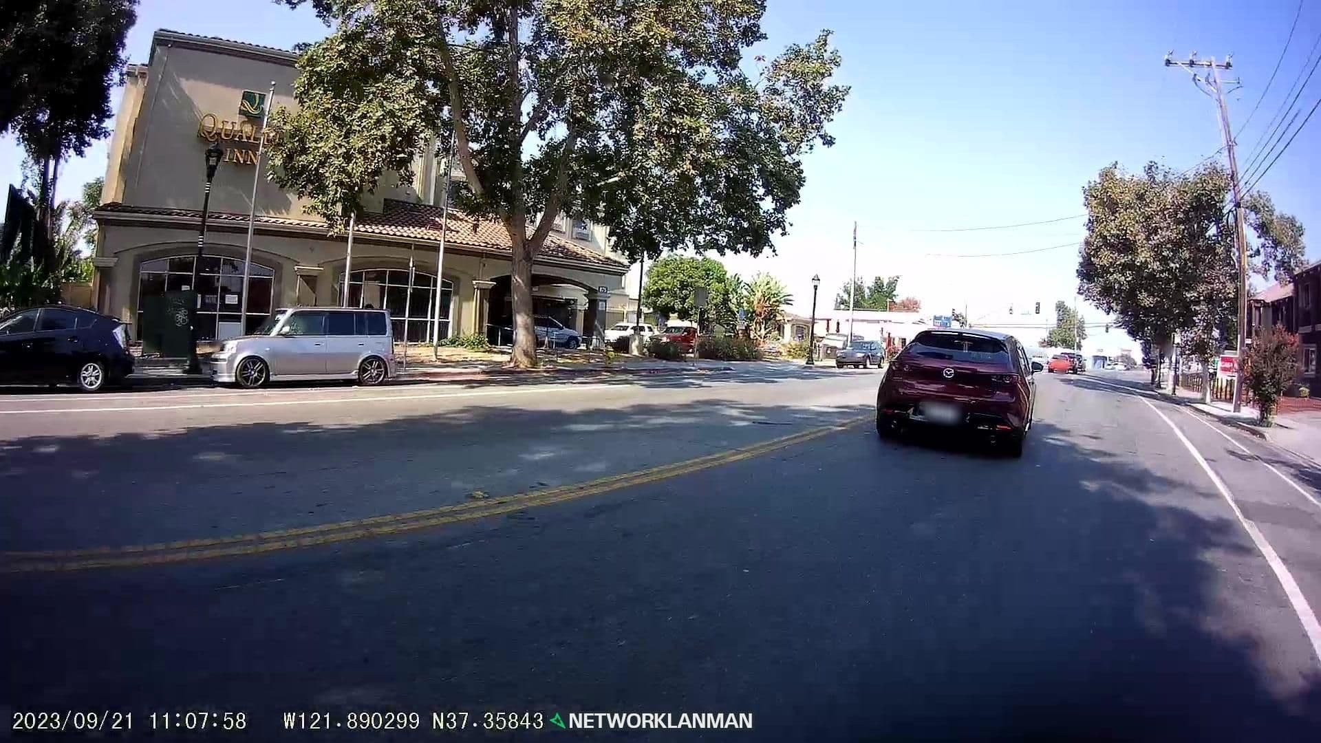 Street view near Quality Inn, San Jose — © networklanman (CC BY-SA · Mapillary)