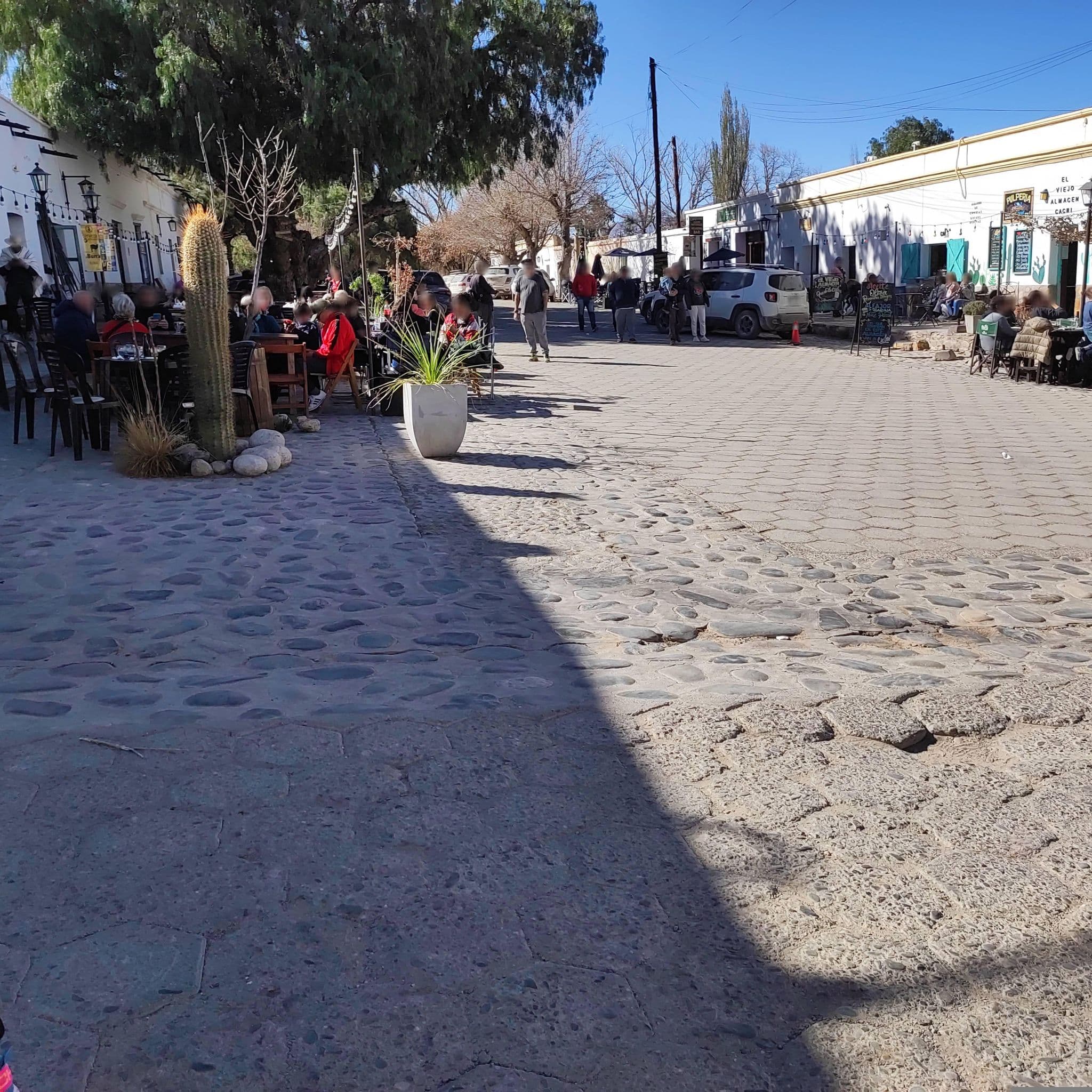 Street view near Viracocha Restaurant & Art Hostel, Cachi — © diegokrein (CC BY-SA · Mapillary)