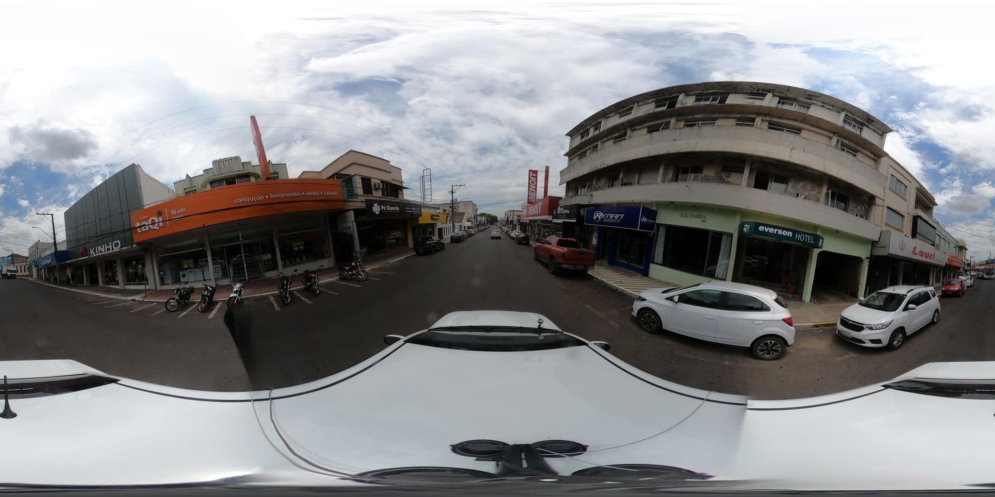 Street view near Everson Palace Hotel, Cachoeira do Sul — © Kaart_Local (CC BY-SA · Mapillary)