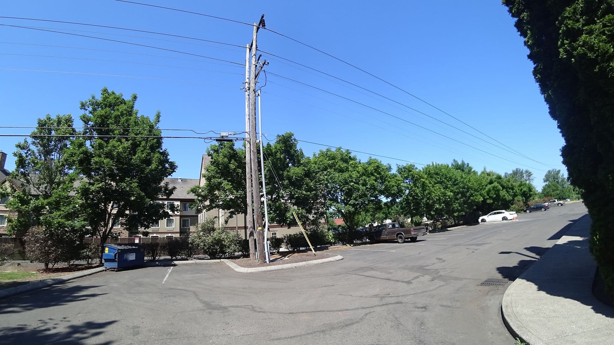 Street view near Fairfield Inn & Suites, Mill Plain — © mly_pdx07 (CC BY-SA · Mapillary)