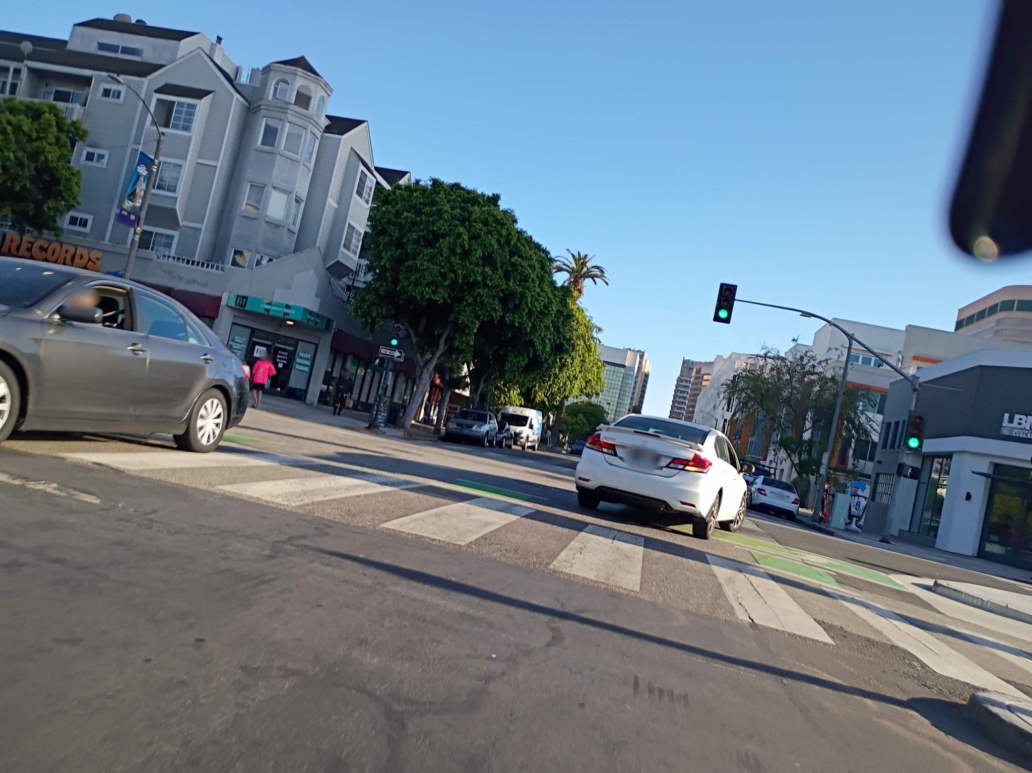 Street view near Bay Hotel, Long Beach — © inlandurbanist (CC BY-SA · Mapillary)