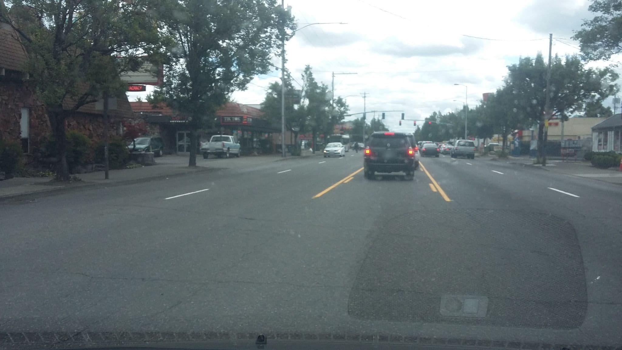 Street view near Best Value Motel, Lents — © roadgeek99 (CC BY-SA · Mapillary)