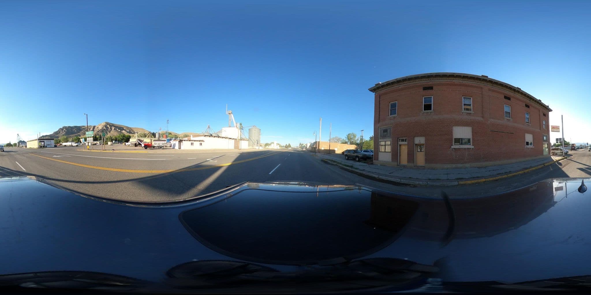 Street view near Grand Avenue Motel, Hailey — © quickness805 (CC BY-SA · Mapillary)