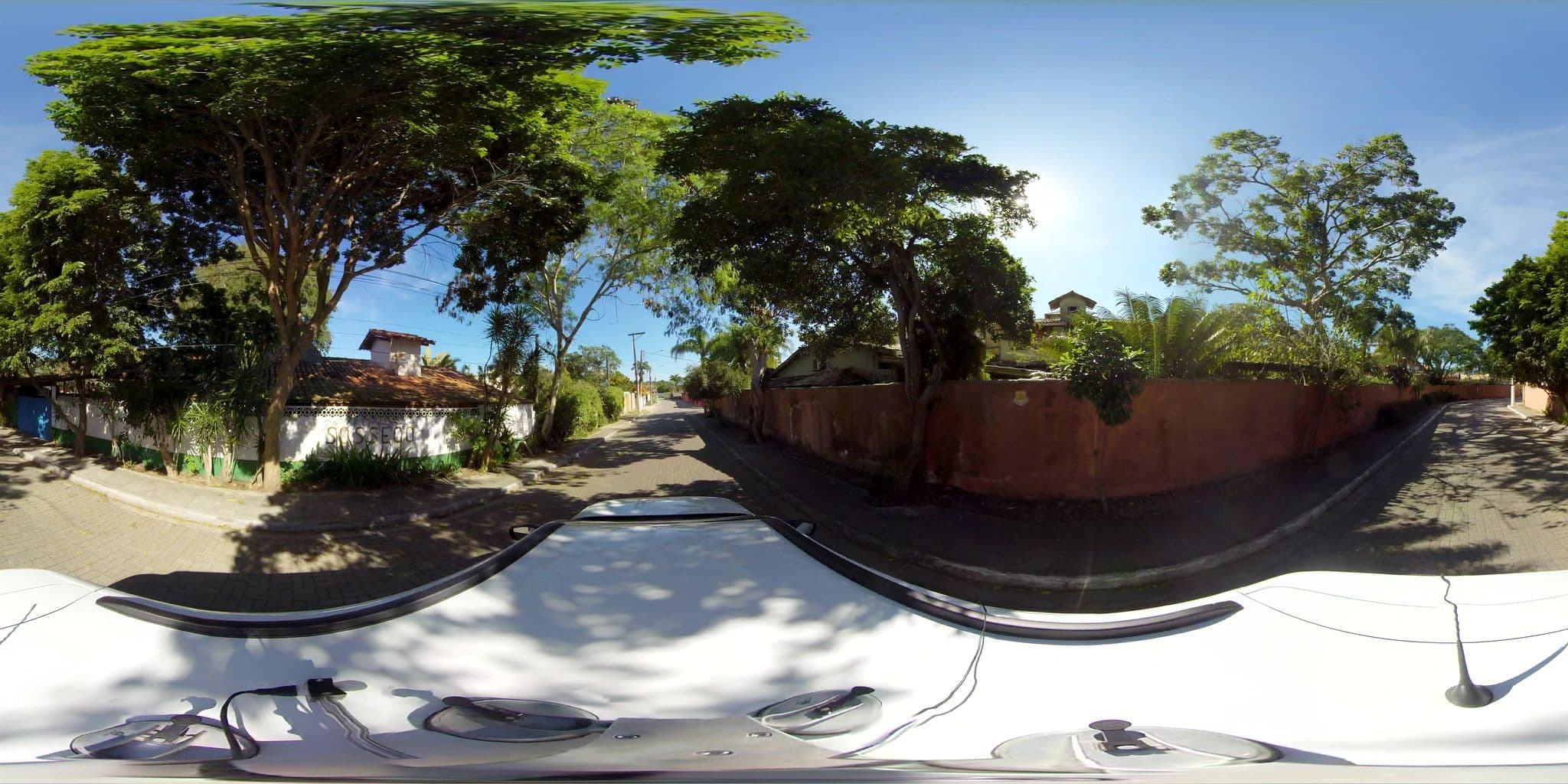 Street view near Sossego Guesthouse, Armação dos Búzios — © 360 (CC BY-SA · Mapillary)