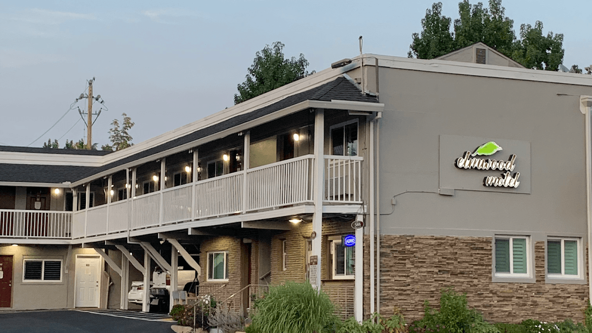 Elmwood Motel, Motel in North Auburn