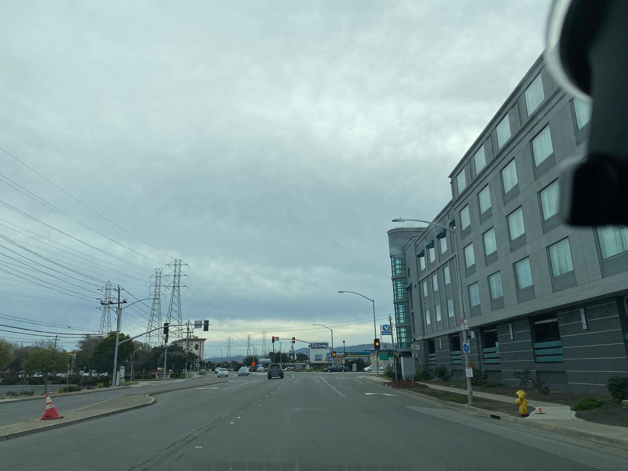 Street view near Four Points Sheraton, South San Francisco — © mmarinho (CC BY-SA · Mapillary)