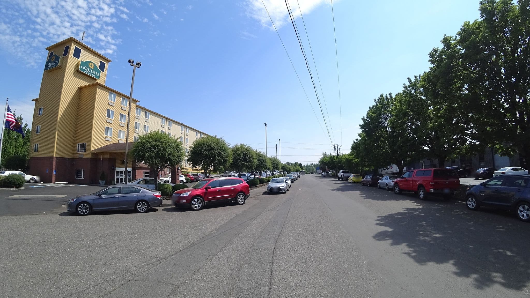 Street view near La Quinta Inn & Suites, Mill Plain — © mly_pdx01 (CC BY-SA · Mapillary)