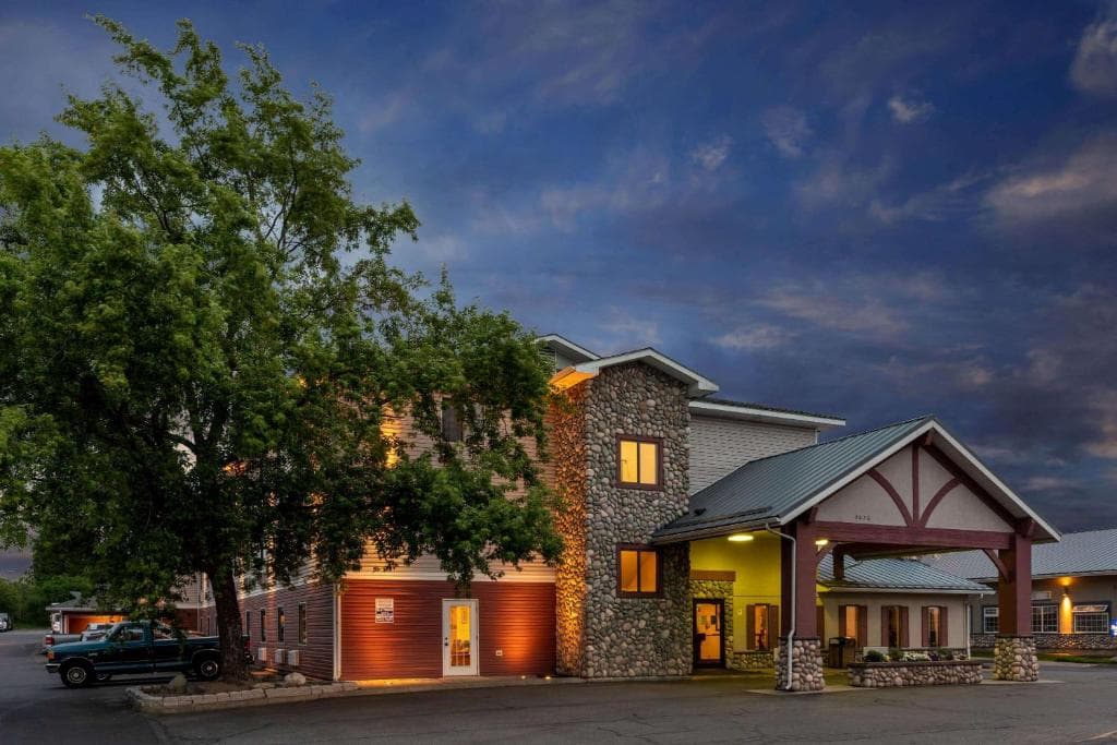 Super 8 Spokane Valley, Motel in Millwood