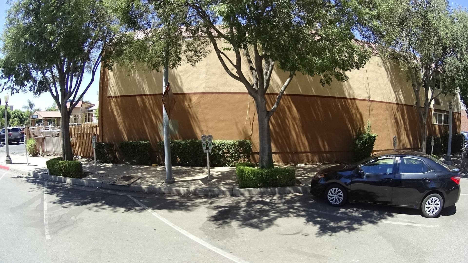 Street view near SureStay, Fresno — © marker_geo (CC BY-SA · Mapillary)