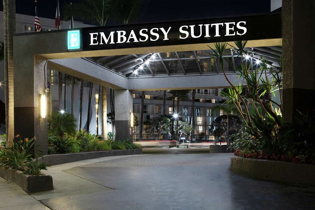 Embassy Suites by Hilton Los Angeles International Airport North, Hotel in Lennox