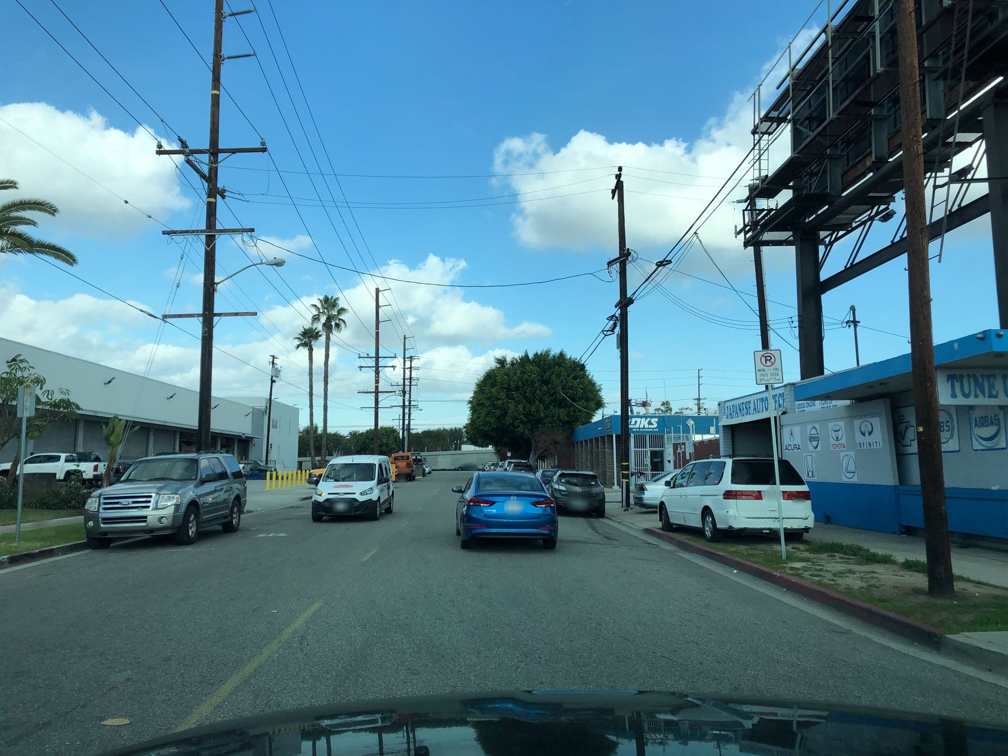 Street view near Days Inn, Inglewood — © cfwarren3 (CC BY-SA · Mapillary)