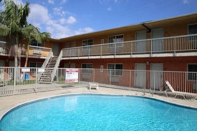 Chateau Inn & Suites, Motel in Downey