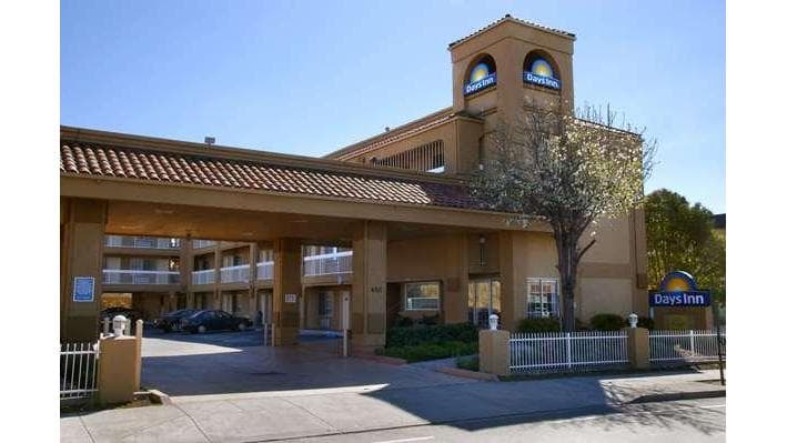 Days Inn by Wyndham Hayward Airport, Hotel in Longwood - Winton Grove