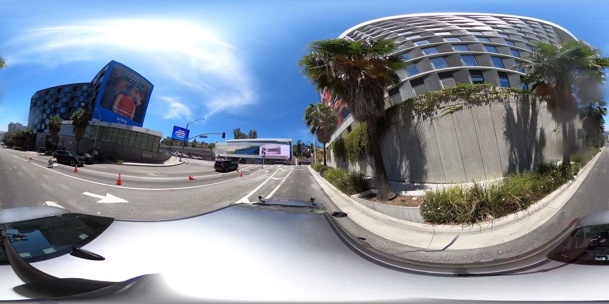 Street view near The Jeremy Hotel, Beverly Hills — © ebelmudez (CC BY-SA · Mapillary)